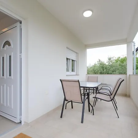 Lägenhet Apartman Ive Sukošan